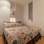 Guesthost - Colosseo & San Clemente Cozy Flat *