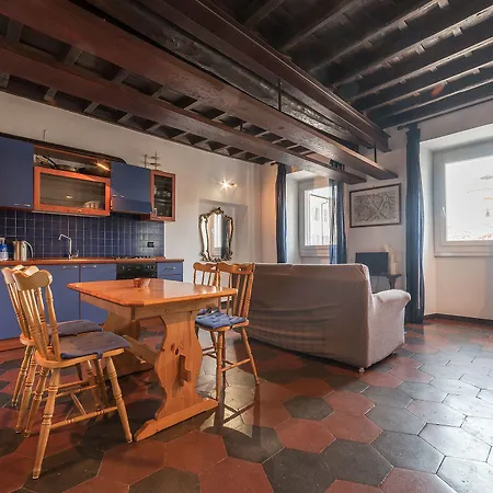 Daire Guesthost - Colosseo & San Clemente Cozy Flat Roma