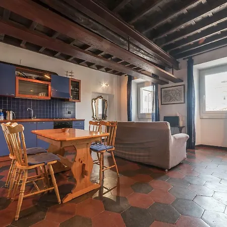 Guesthost - Colosseo & San Clemente Cozy Flat Daire Roma