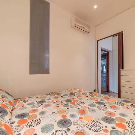 Guesthost - Colosseo & San Clemente Cozy Flat Apartamento *