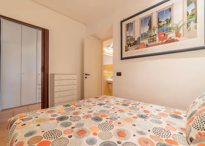 Guesthost - Colosseo & San Clemente Cozy Flat * Rome