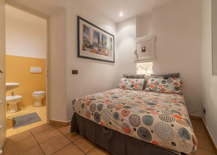 Guesthost - Colosseo & San Clemente Cozy Flat Apartment *