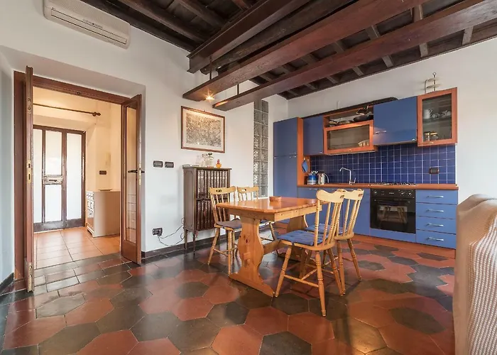 Guesthost - Colosseo & San Clemente Cozy Flat Apartment *