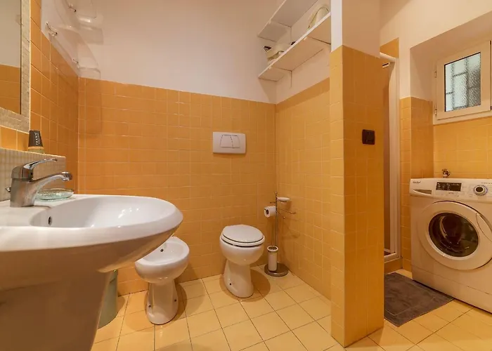 Apartment Guesthost - Colosseo & San Clemente Cozy Flat Rome