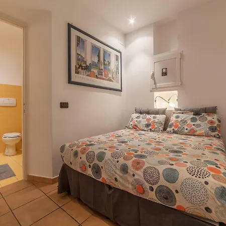 Guesthost - Colosseo & San Clemente Cozy Flat Appartamento *