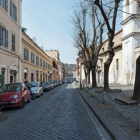 Guesthost - Colosseo & San Clemente Cozy Flat *